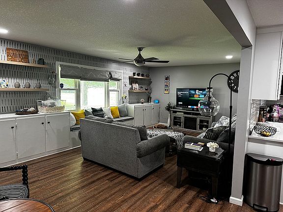 4th image of 6480 Township Road 83