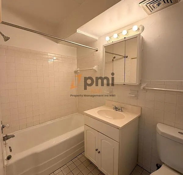 111 Harrington Ave #10 — Photo 8