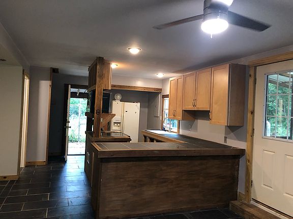 5th image of 2912 Maridale Rd