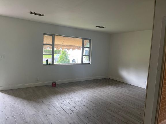 5th image of 4315 Dazet Ct
