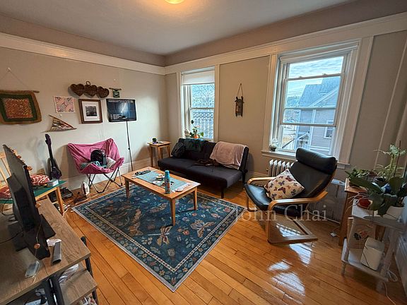 3rd image of 223 South St APT 2