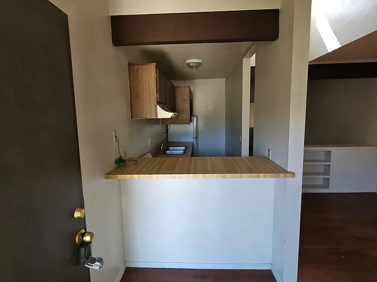 Baywood Apartments — Photo 30