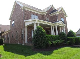 1095 McMahan Dr N, Gallatin, TN 37066