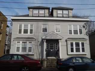 15 Leach St, Salem, MA 01970