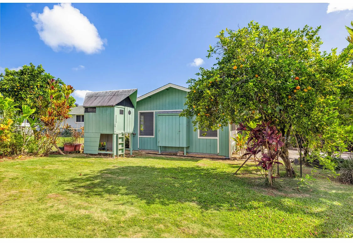 Building Photo - 384A Kaholalele Rd
