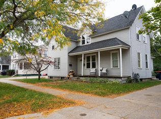 322 1/2 College Ave #2, Holland, MI 49423