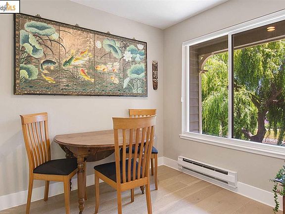 4th image of 156 Lakeshore Ct