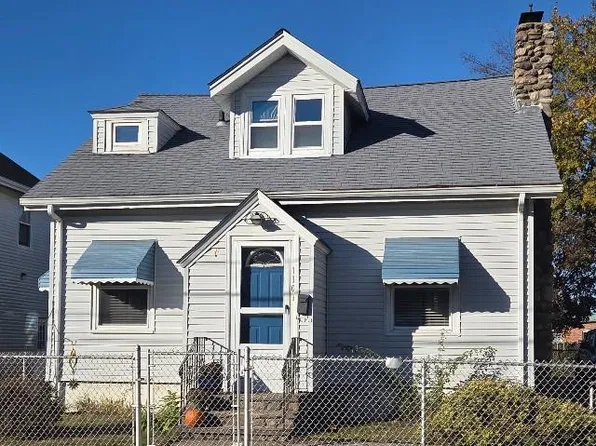 110 Cameron St, Pawtucket, RI 02861