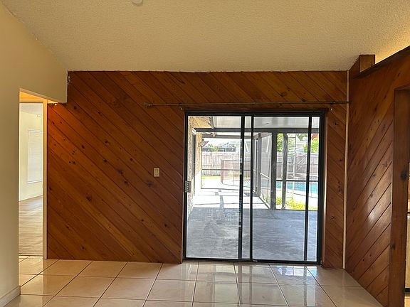5th image of 8208 SW 12th Pl