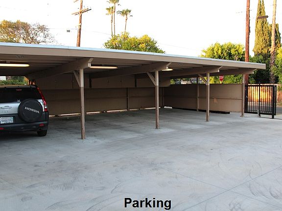 2nd image of 14200 Burbank Blvd