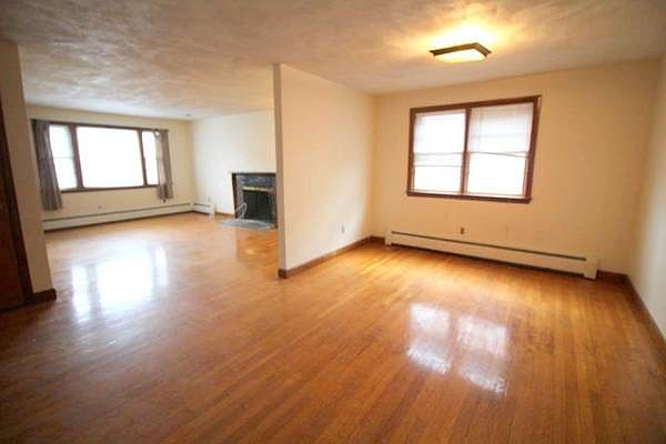 1st image of 400 Walden St #4