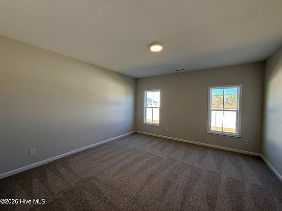 5th image of 24 W Emily Gardens Drive