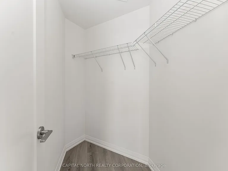 9000 Jane St #2002 — Photo 24