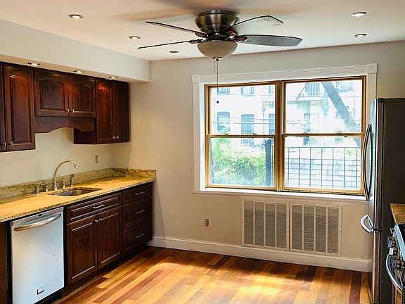 5th image of 474 Prospect Ave Floor 2