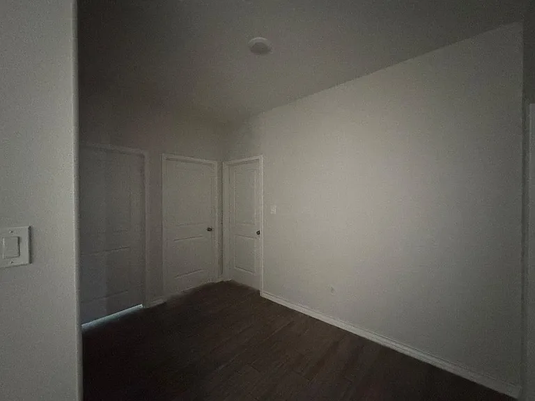 6002 Amir Dr — Photo 18