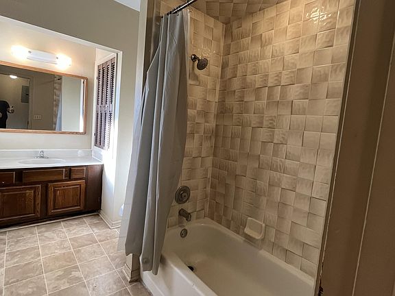 5th image of 119 N Orange Ave Unit 1-A