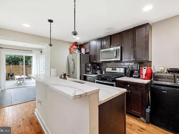 1718 N Gratz St #1, Philadelphia, PA 19121