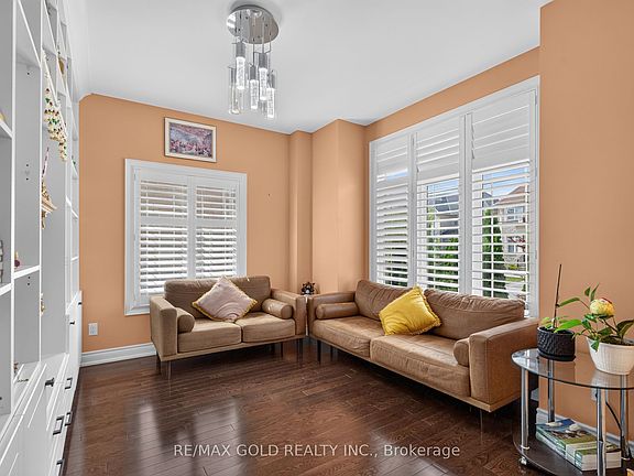 5th image of 6 Ayrshire Ct