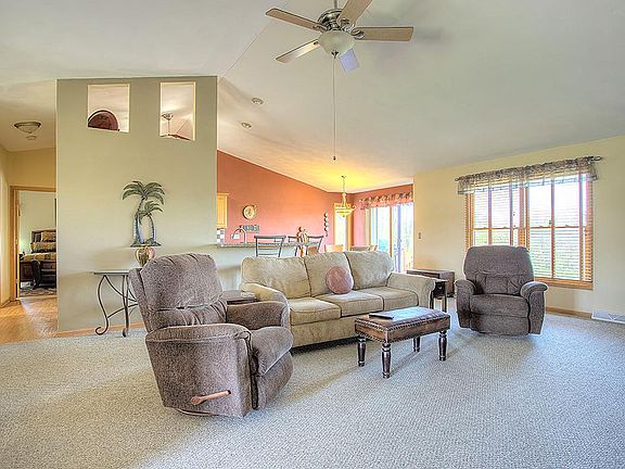 3rd image of 7790 Nesting Eagles St