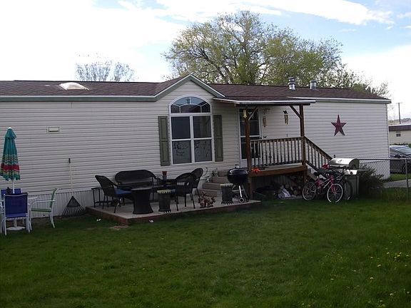 2nd image of 42 Vista Dr