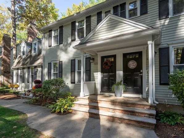 622 Wellman Ave, North Chelmsford, MA 01863