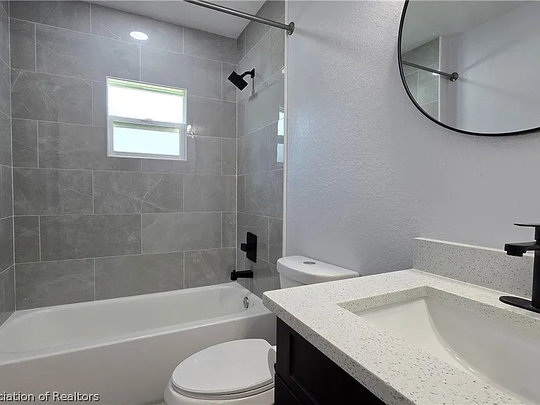 1870 N Zenith Rd — Photo 24