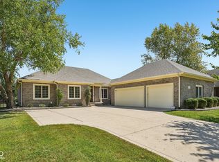 2819 Bloomsbury S, Greenwood, IN 46143