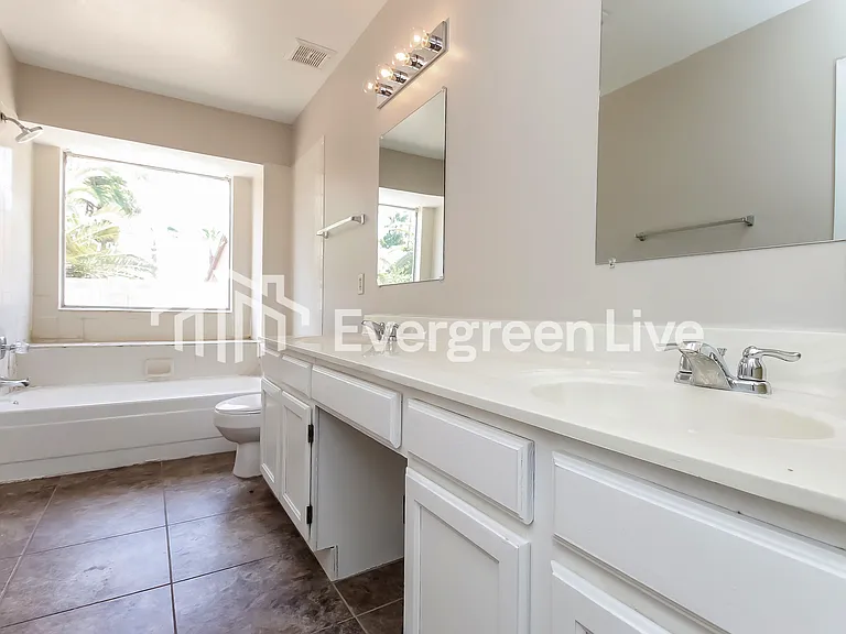 4822 E Grandview St — Photo 10