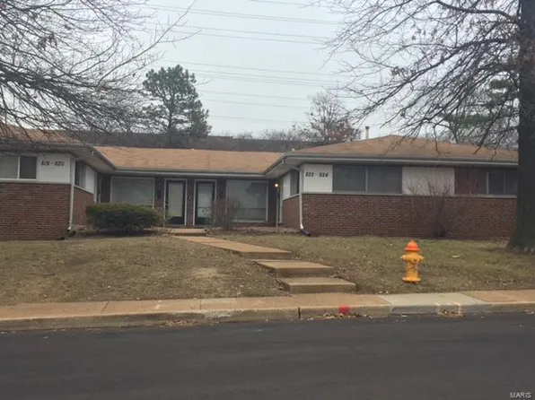 818 Francis Pl, Saint Louis, MO 63105