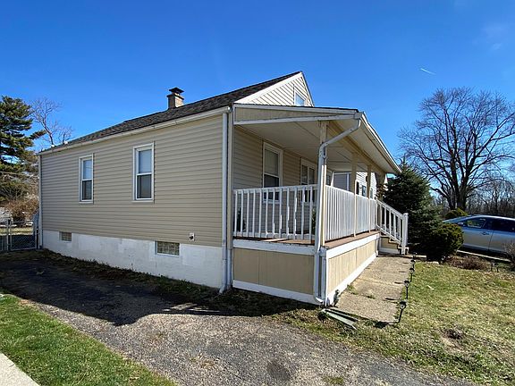 3rd image of 1468 E 22nd Ave