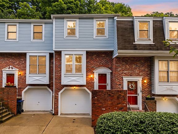 3rd image of 141 Spruce Ct