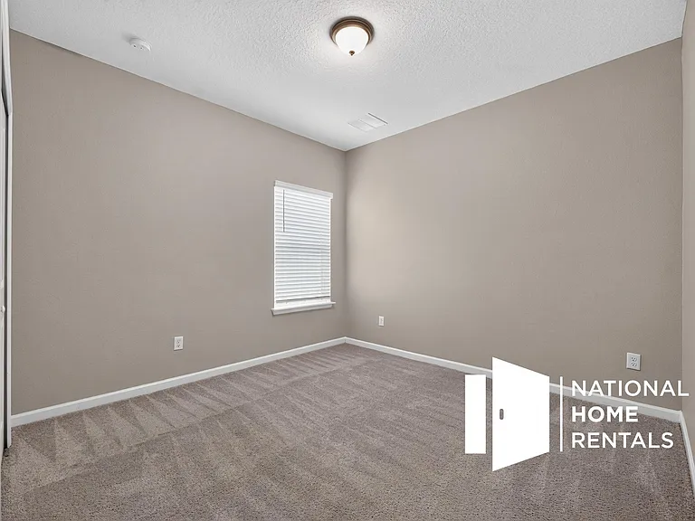 3215 Raven Trce — Photo 9