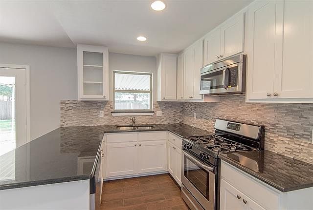 1st image of 11354 Carissa Dr