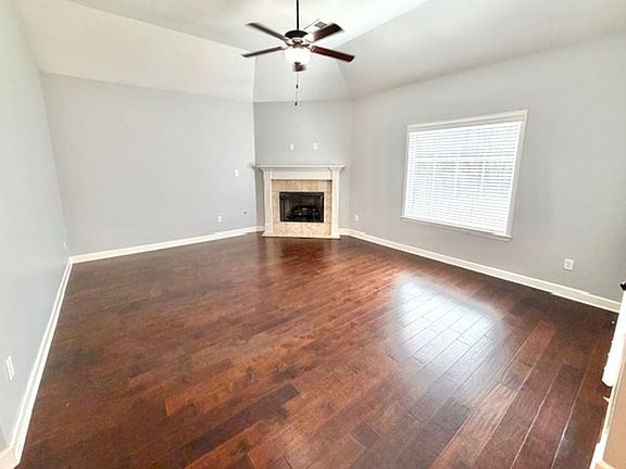2nd image of 6249 Vera Ln