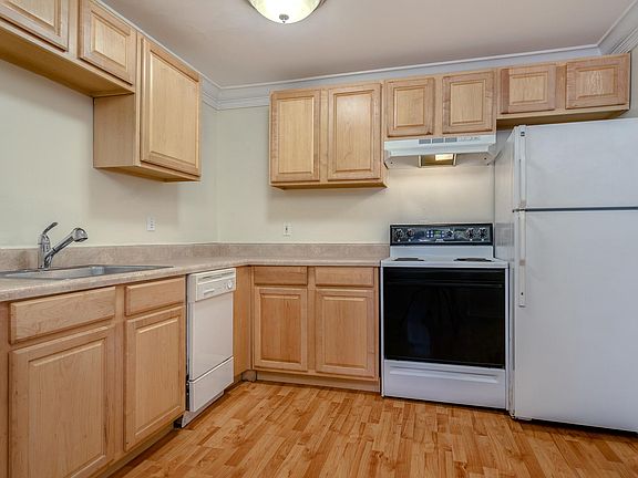 4th image of 510 S Audubon Ave Unit D