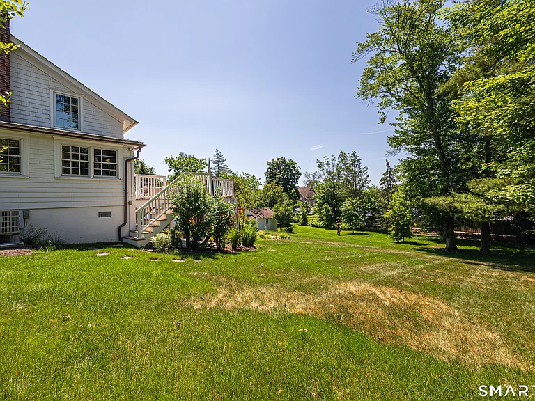 87 Myrtle Ave — Photo 31