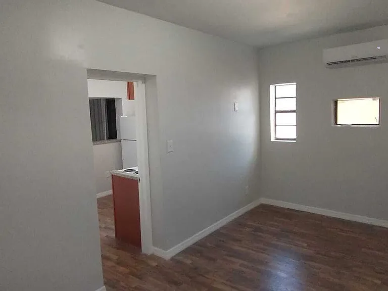 31 Edmund Rd #5 — Photo 2