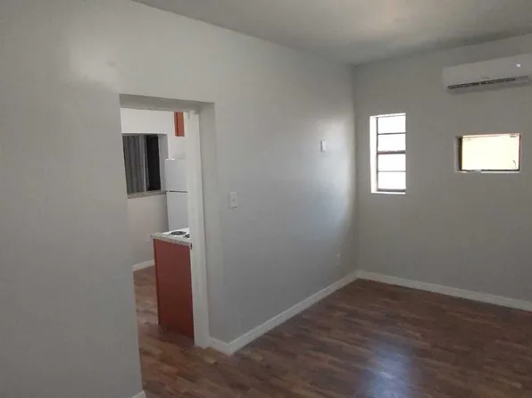 31 Edmund Rd, Hollywood, FL