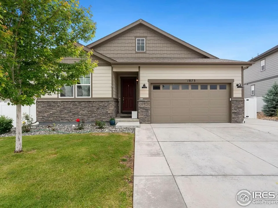 1873 Wyatt Dr