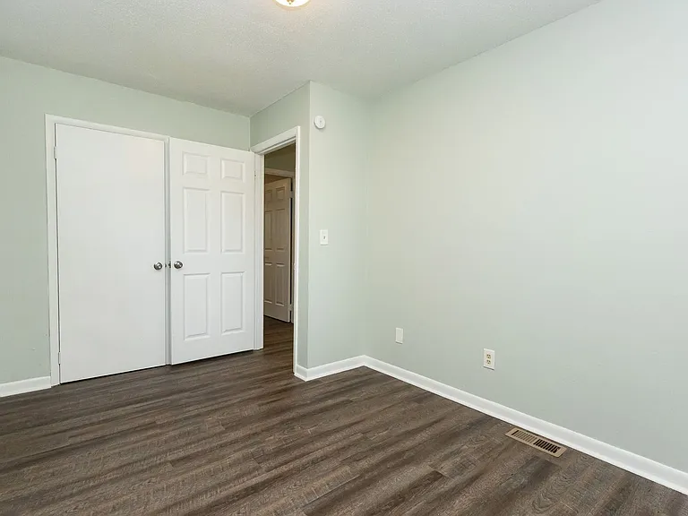 411 Booth Rd #413 — Photo 14