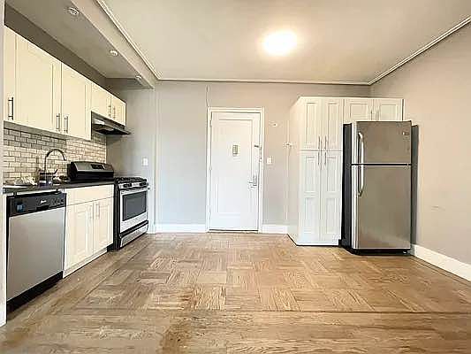 2nd image of 3660 Waldo Ave APT 5A