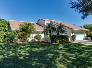 8935 Escondido Way E, Boca Raton, FL 33433