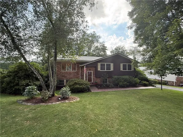 70 Windsor St, Indiana, PA 15701