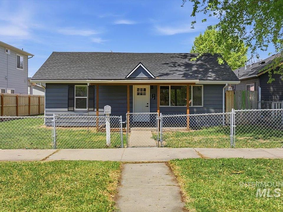 1st image of 419 15th Ave N