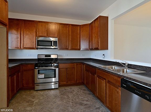 3rd image of 1435 Manning Ave