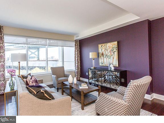 4th image of 234 N Columbus Blvd #403
