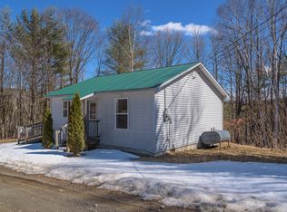 19 Whippoorwill Ln, Brant Lake, NY 12815