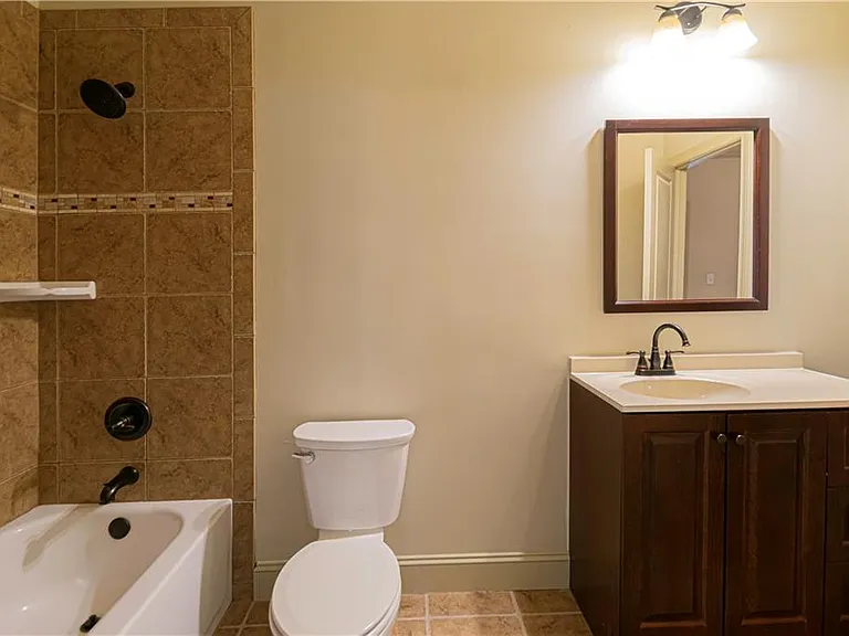 2050 Oak Grove Rd NE — Photo 10
