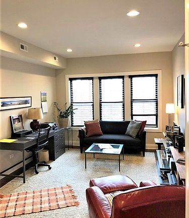 2nd image of 525 W Barry Ave #527-2N