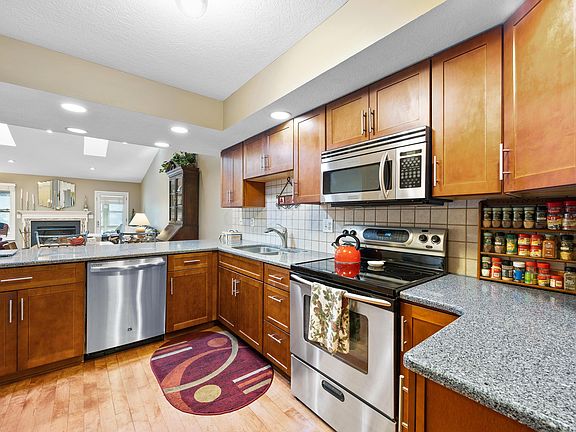 5th image of 5518 Brighton Hill Ln